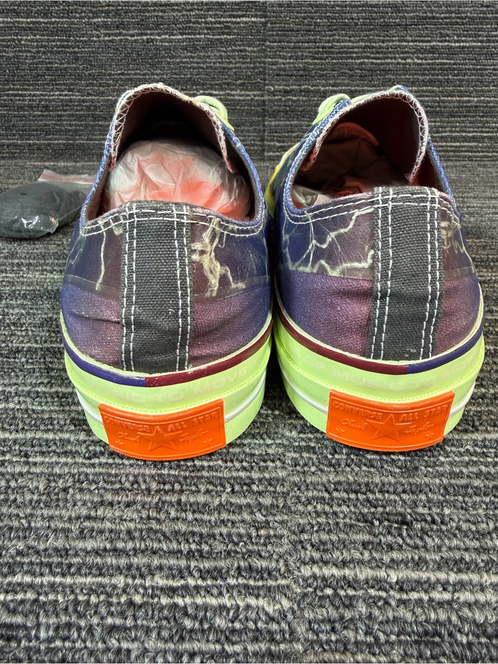 Converse Pigalle x Chuck 70 low ‘Lightning Storm’ Unisex Men’s 9.5 Women’s 11.5 - Picture 4 of 11